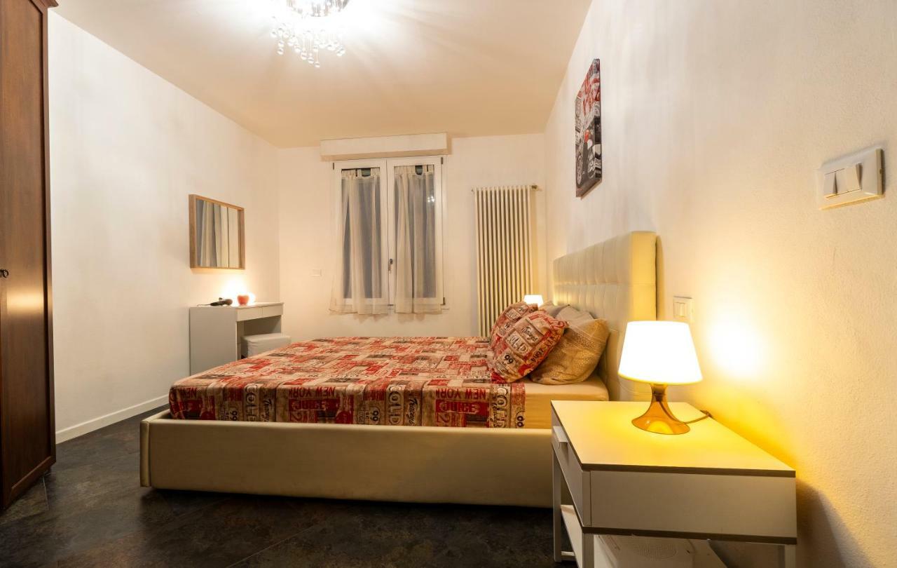 Relax Suite Nazario Bologna Bagian luar foto